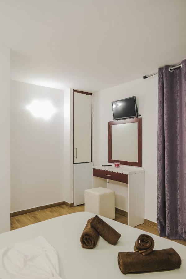Fori'S Rooms Himara Kültér fotó
