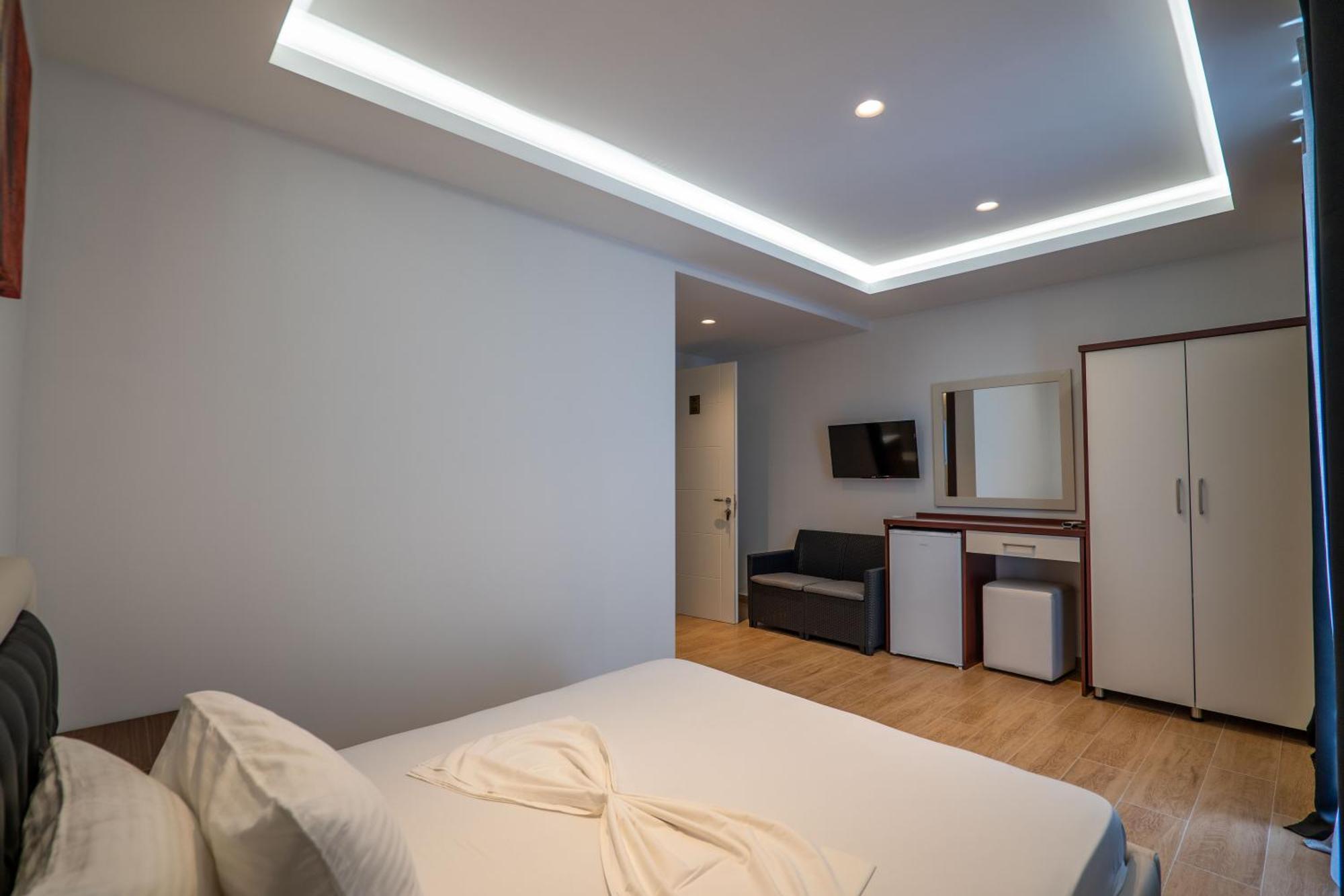 Fori'S Rooms Himara Kültér fotó
