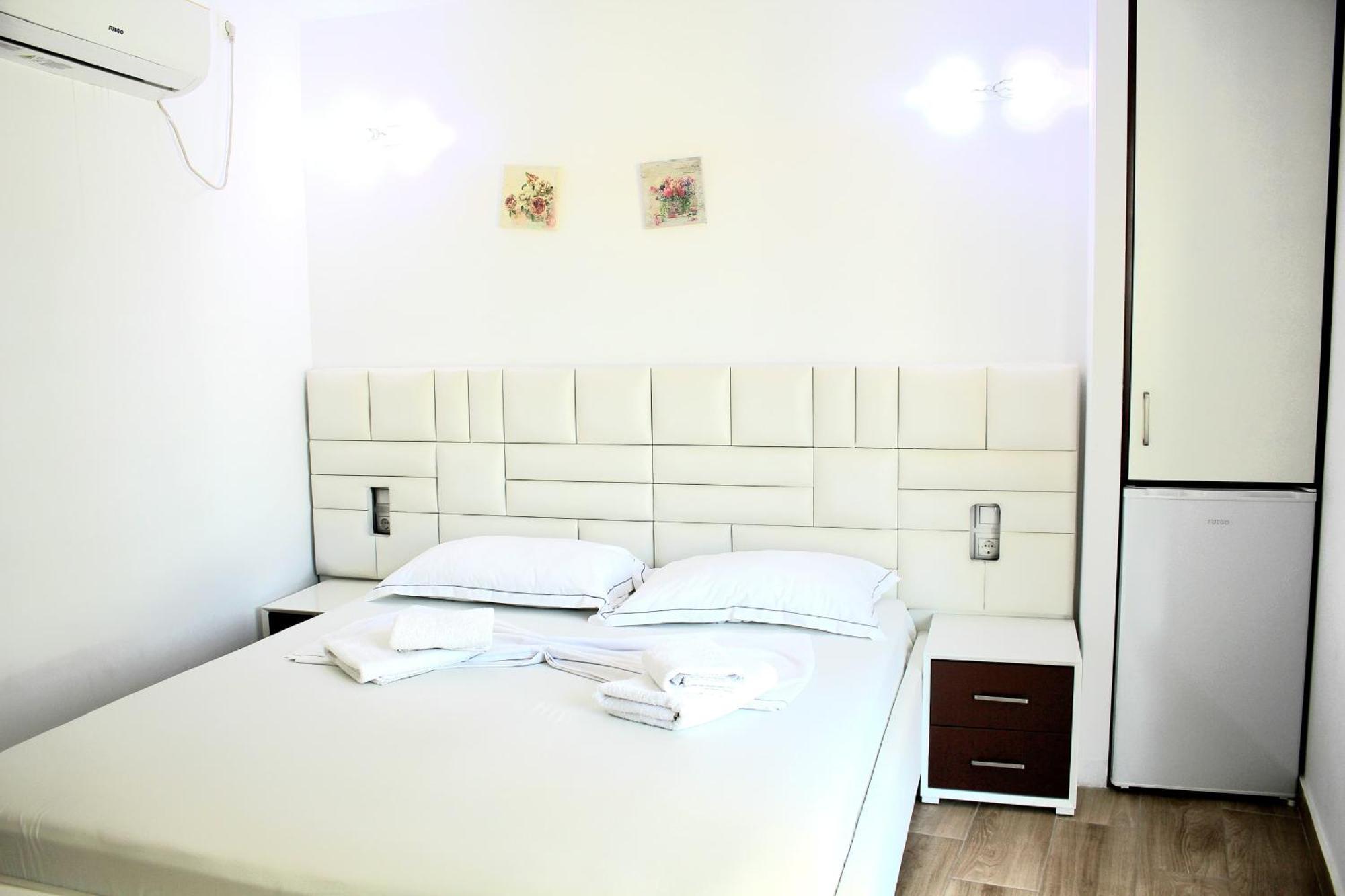 Fori'S Rooms Himara Kültér fotó