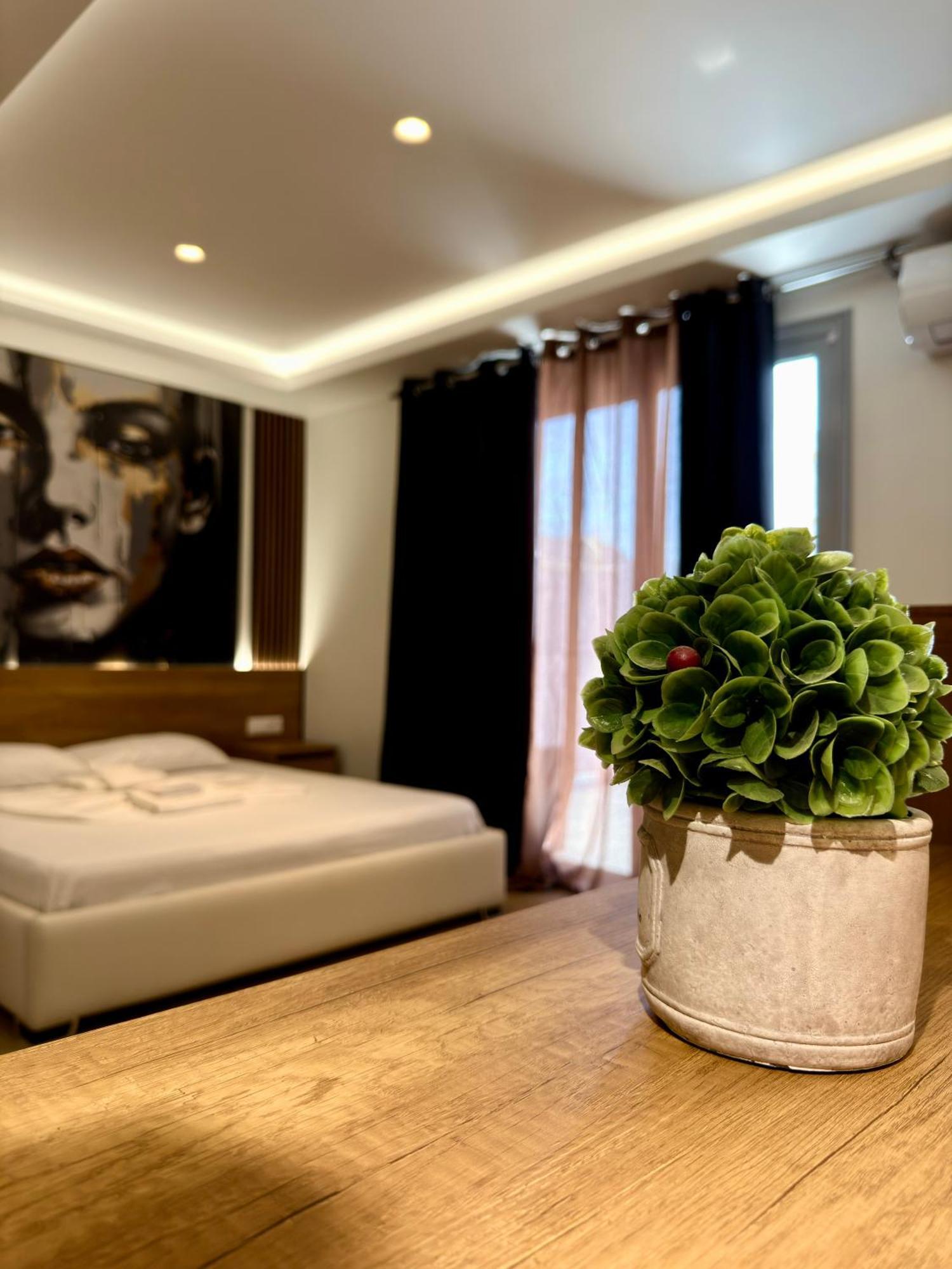 Fori'S Rooms Himara Kültér fotó